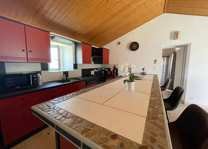 Casa de Férias Maison Climatisee, 2 Gites, 2 Chambres, 15 Hectares, Loisirs, Animaux Acceptes - Fr-1-426-520 *